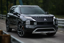 Load image into Gallery viewer, V2L Vehicle to Load Adapter - J1772 Plug (North America) to AC Outlet - Mak Electric Vehicle Battery Power Source
